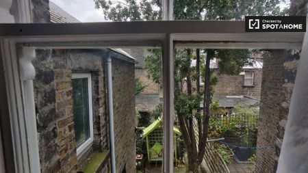 Room for rent in charming 5-bedroom house, Drumcondra Dublin - Photo 4