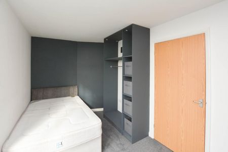 1 bed Room for Rent - Photo 2
