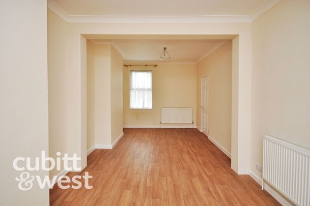 3 bedroom terraced house to rent - Photo 1