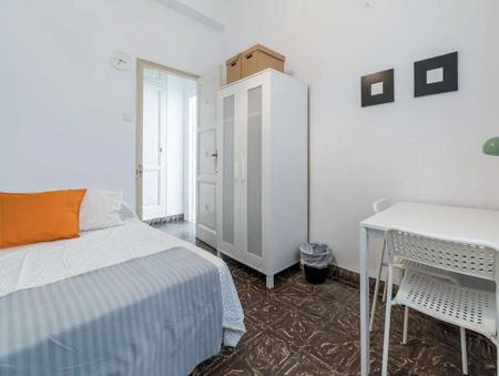 Carrer de Guillem de Castro, Valencia, Valencian Community 46008 - Photo 4