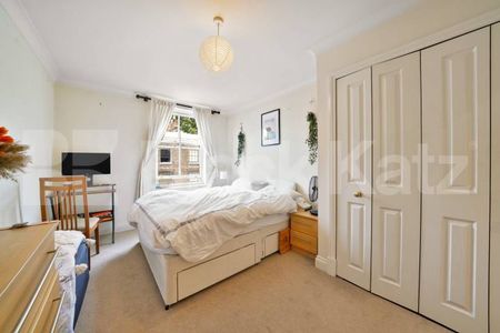 Boasting size, quality & location - Photo 5