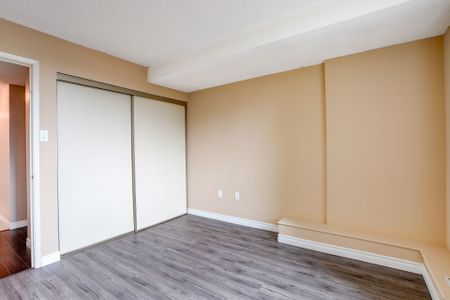 For Lease - 155 Kent Street Unit# 407, London East, Ontario - Photo 3