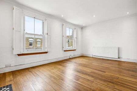3 bedroom flat to rent - Photo 2