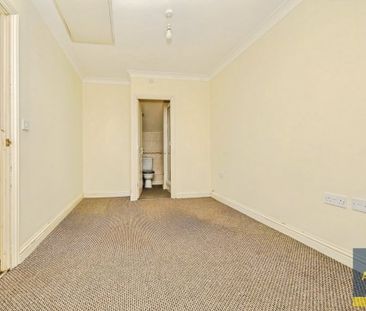 3, Castle Gardens, Ipswich - Photo 1