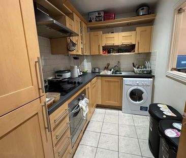 Room in a Shared Flat, Central House, E15 - Photo 5