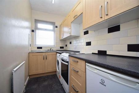High Street, Normanton, WF6 - Photo 5