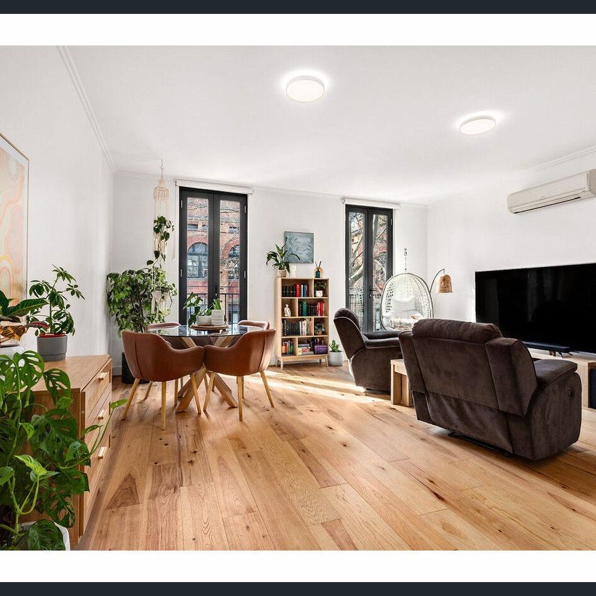 SECURE, SPACIOUS AND STYLISH PLUS SECURE PARKING - Photo 1