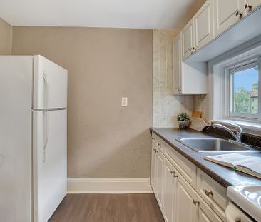 For Lease - 211 Dolph Street, Cambridge, Ontario - Photo 4