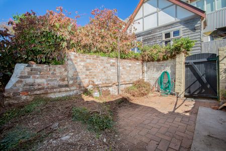31 Tyrell Street, The Hill NSW 2300 - Townhouse For Rent | Domain - Photo 5
