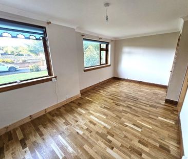 4 bedroom detached house to rent - Photo 2