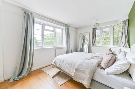 3 bedroom flat to rent - Photo 5