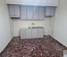 Διαμέρισμα για ενοικίαση - Νίκαια, - Photo 4