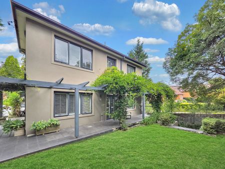 39 Woodlands Road, East Lindfield NSW 2070 - House For Rent | Domain - Photo 2