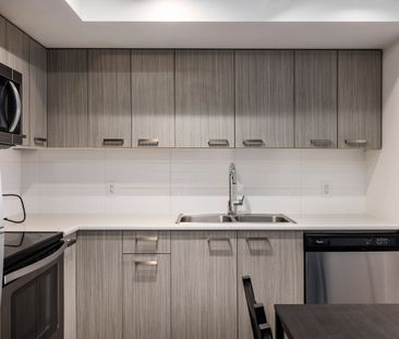 3bed, 3bath Furnished U3 Condo steps from UBCO - Photo 1