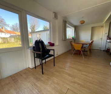 Earlham Road, Norwich - Photo 2