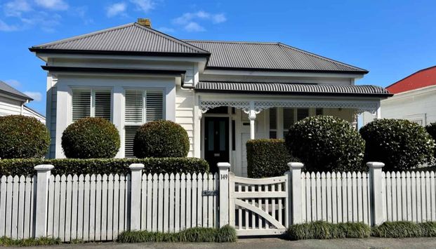 *Discover Your Dream Home in the Heart of Devonport Village* - Photo 1