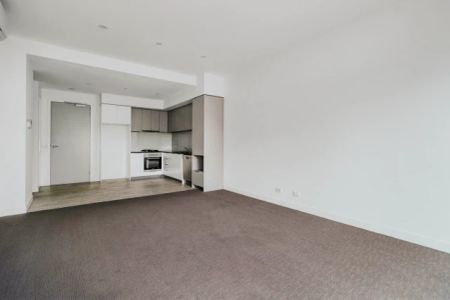 3Bedrooms, 2Bathrooms - Photo 2