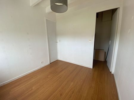 Location Appartement 3 pièces 43m² - Photo 4