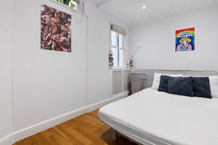 3 bedroom flat to rent - Photo 3