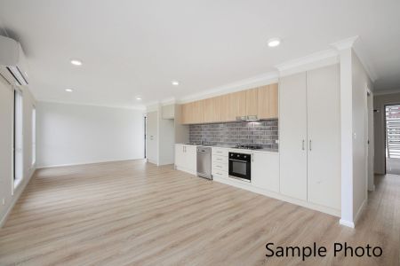 Ground Floor Apartment - With Airconditioning! - Photo 3