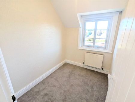 3 bedroom end of terrace house to rent - Photo 5