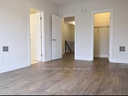 Townhouse For Lease | N8124664 - Photo 4