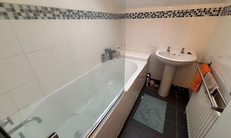 Buckingham Mount, Headingley - Photo 2