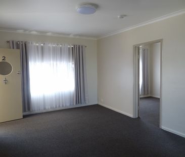 2/128 Stewart Street - Photo 2