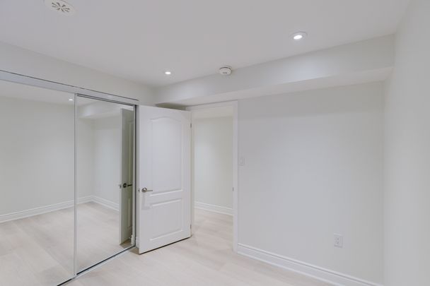 For Lease - 5489 Festival Drive, Mississauga, Ontario - Photo 1