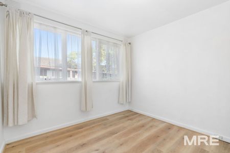 3/15 Belmont Avenue, Glen Iris - Photo 2