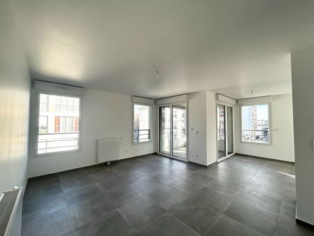 Location Appartement 3 pièces 64m² - Photo 3