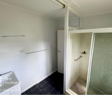 Charming Cottage-Styled Home in a Quiet Street - Photo 6