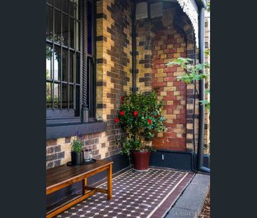 11 Trenerry Crescent, Abbotsford, Vic 3067 - Photo 3