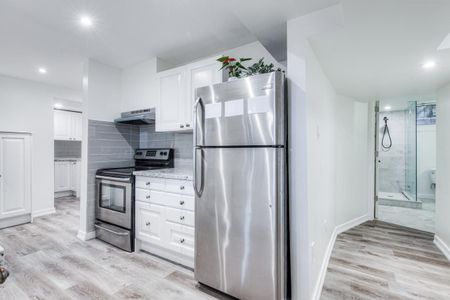 For Lease - LOWER - 562 Winette Road, Pickering, Ontario - Photo 5