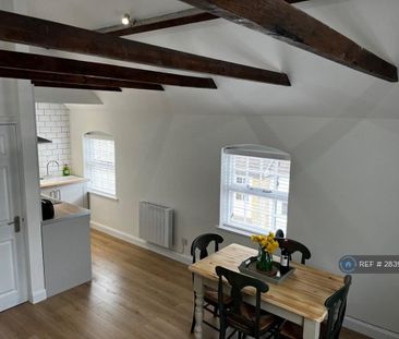 1 bedroom flat to rent - Photo 2