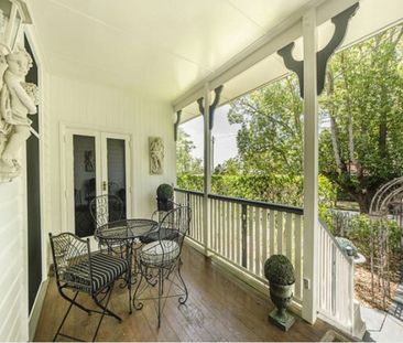 HERITAGE HOME IN THE SOUGHT AFTER EAST TOOWOOMBA - Photo 1
