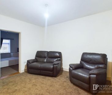 1 Bedroom Flat - Photo 2