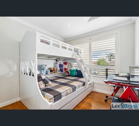 1 Kyd Pl, Wetherill Park, NSW 2164 - Photo 1