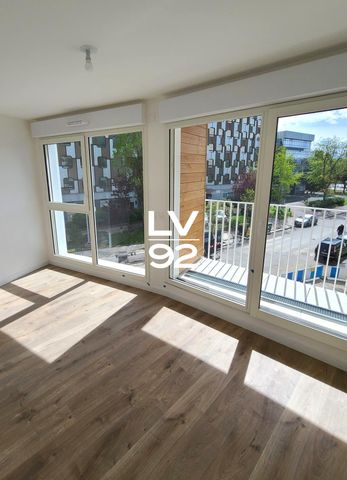 Location Appartement 4 pièces 85m² ASNIERES SUR SEINE 92600 - Photo 3