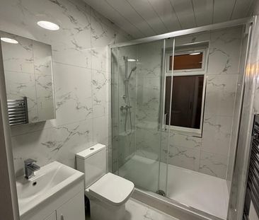 Room in a Shared House, Headstone Gardens, HA2 - Photo 4