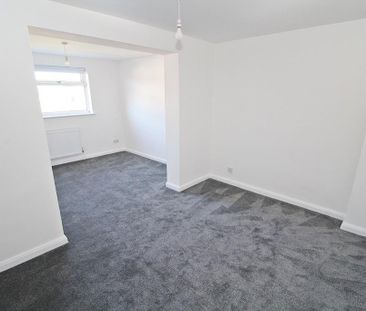2 bedroom semi-detached house to rent - Photo 2