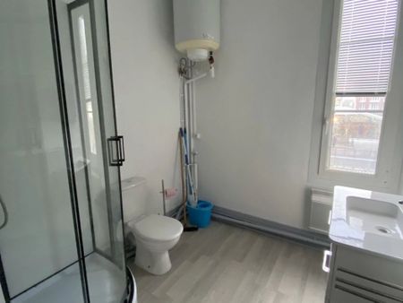Location Appartement 1 pièces 30 m2 à Saint-Quentin - Photo 4