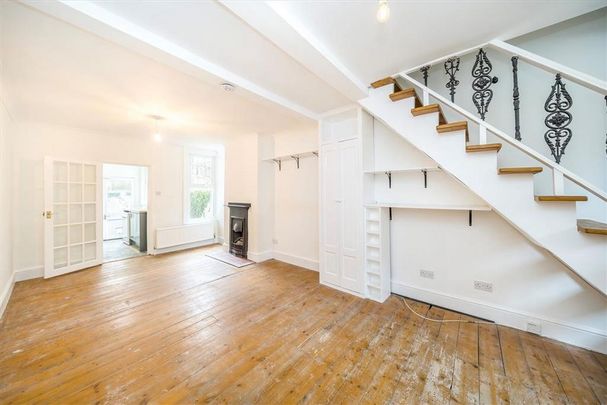 2 bedroom end of terrace house to rent - Photo 1