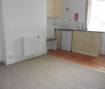 Cross Street, Chesterfield, S40 - Photo 1