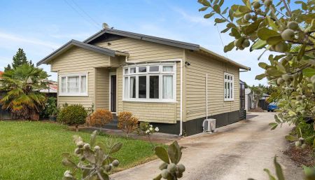 Great Location - Ticks All the Boxes! - Photo 3