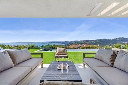 LOCATION SAISONNIÈRE - LES ISSAMBRES - 5 CHAMBRES - VUE MER PANORAMIQUE - Photo 3