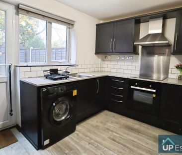 2 bedroom semi-detached house to rent - Photo 6