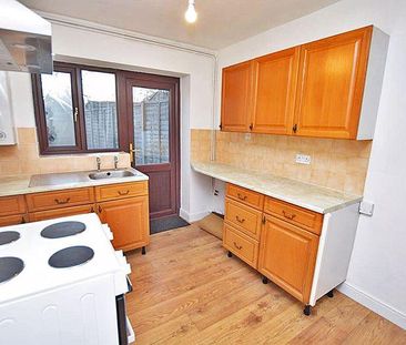 3 bedroom terraced house to rent - Photo 3