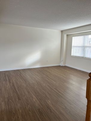 For Lease - 490 Veterans Drive Unit# 13, Barrie, Ontario - Photo 1