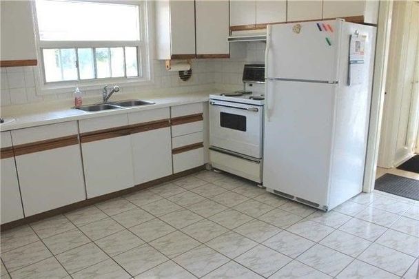 For Lease - 56 Joanna Drive, Toronto, Ontario - Photo 1